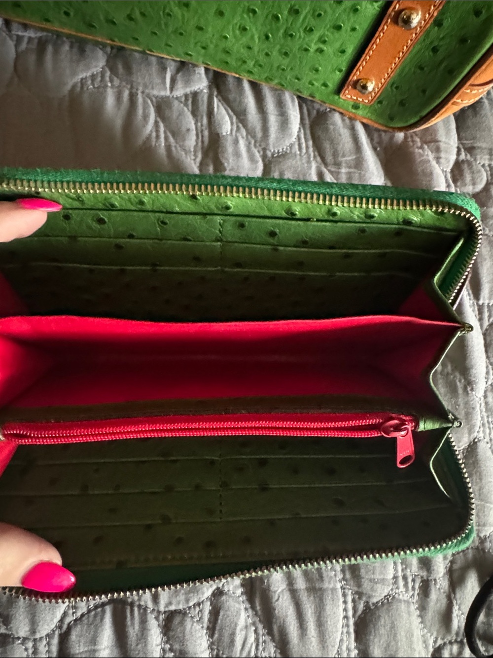 Dooney & Bourke Green Ostrich-Embossed Tote with Brown Trim and Matching Wallet - Picture 9 of 9